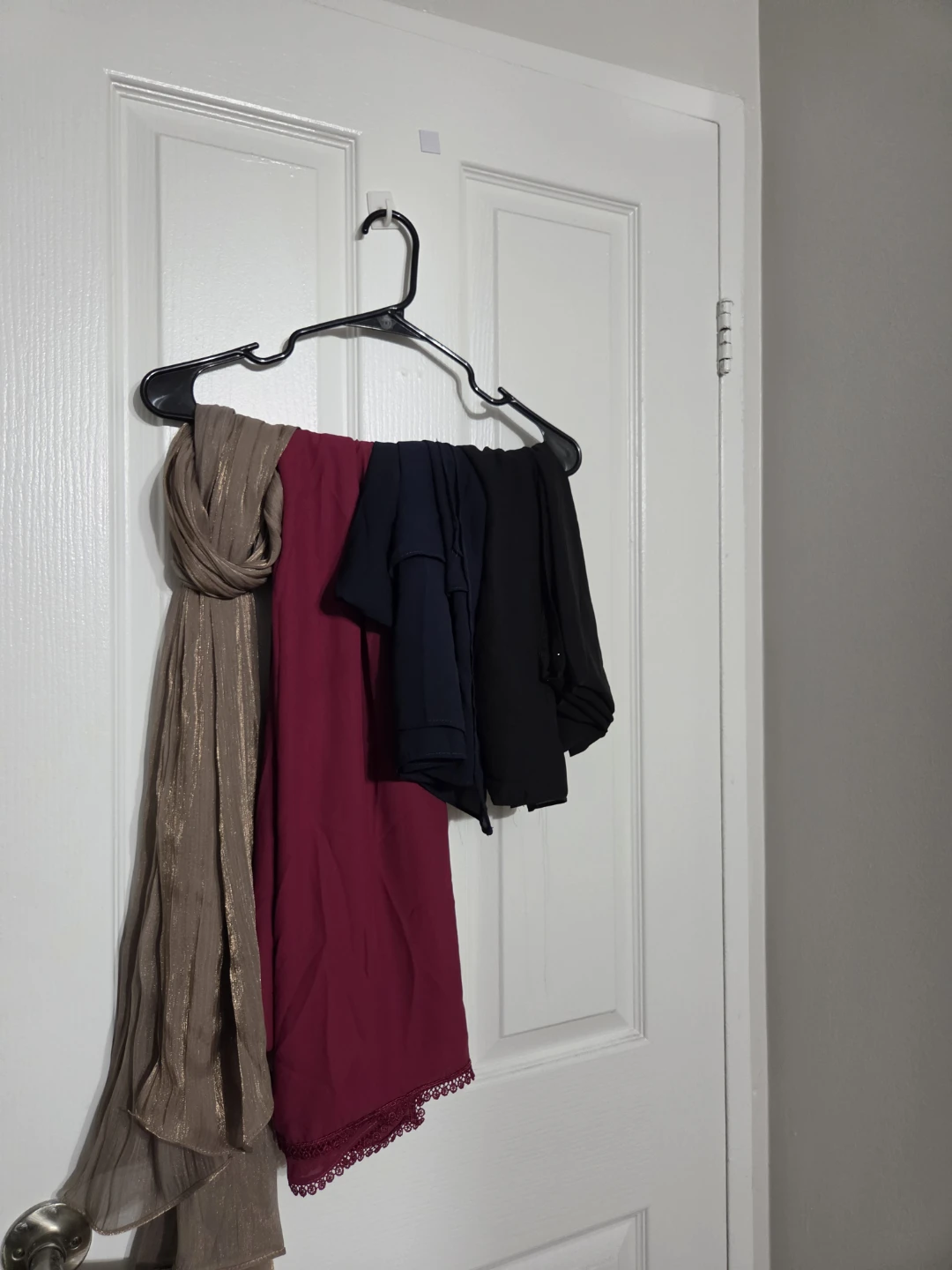 Hijabs/scarves, 5 cad each - photo 2