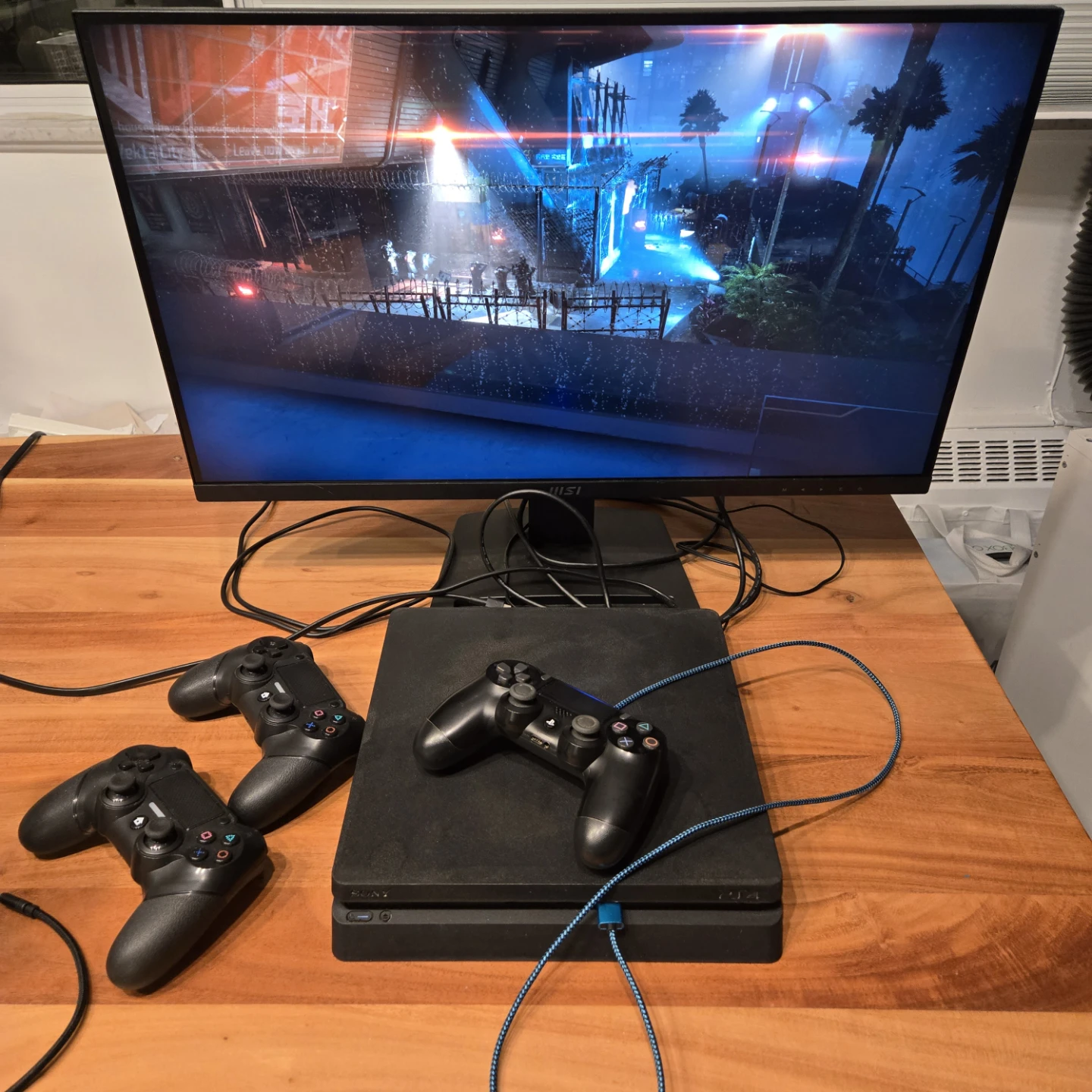 Ps4 slim 500gb. 3 controllers. Playstation console - photo 5