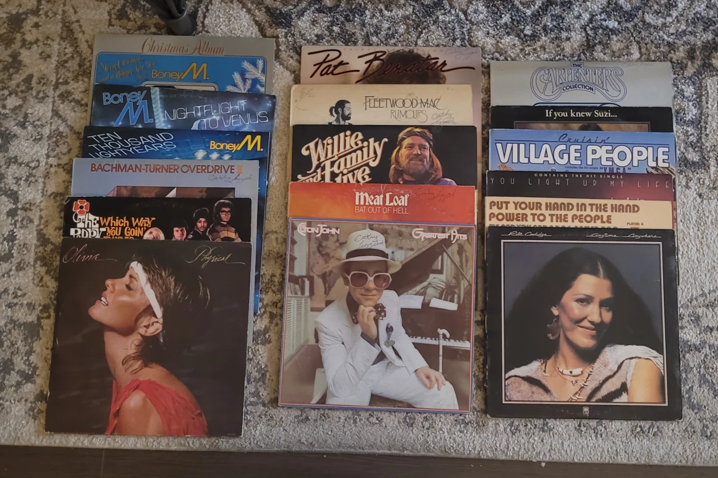 17  Assorted Vinyl Records  ( $  5 each ) or( all for 50$ )