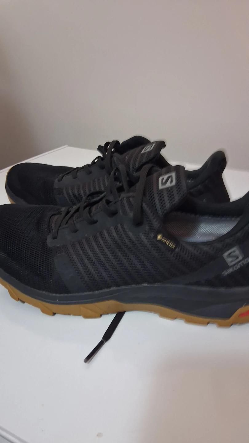 Salomon Gore-Tex Trail Running Shoes size 9.5