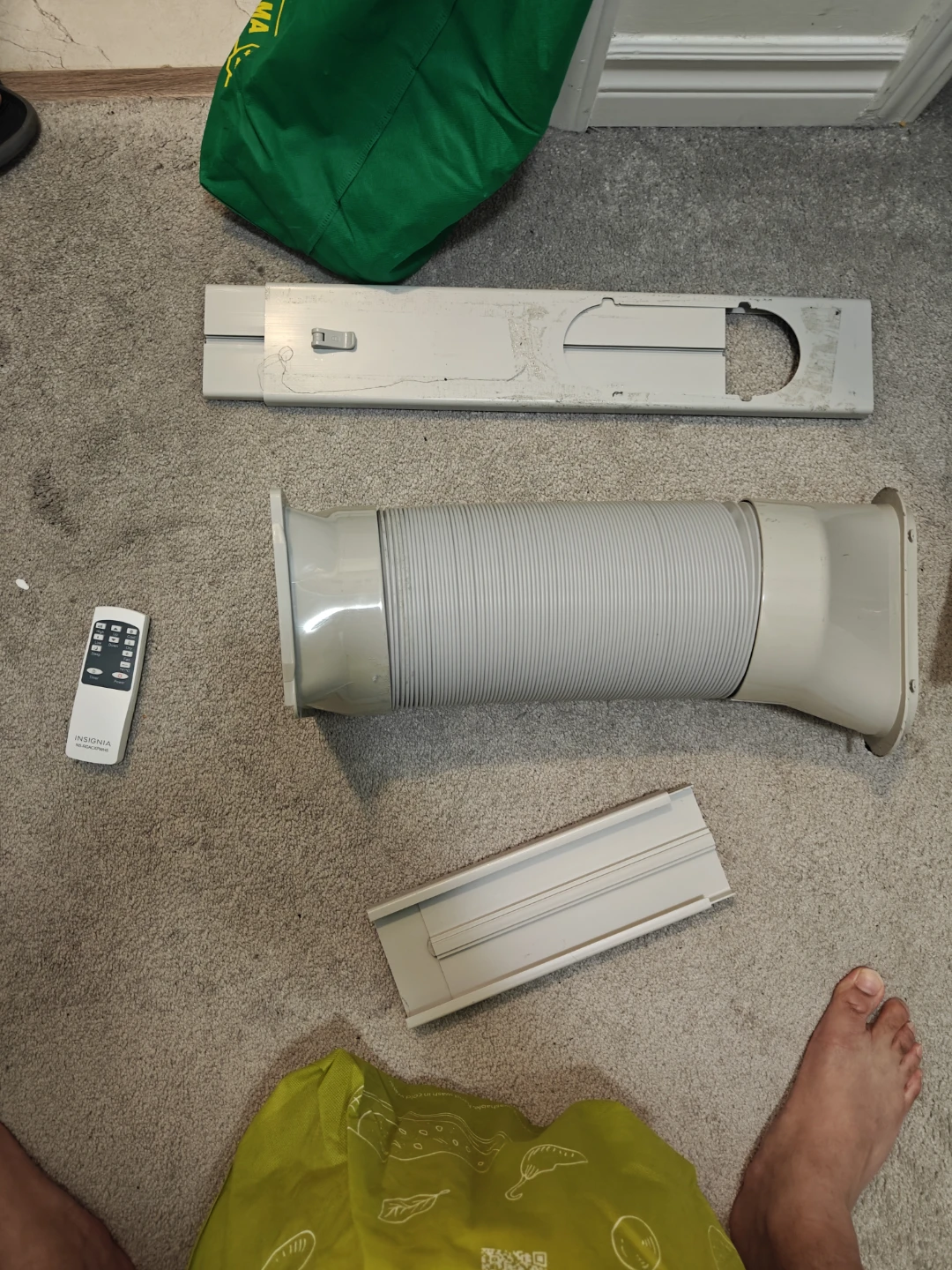 Insignia Portable Air Conditioner with Hose and Remote - photo 4
