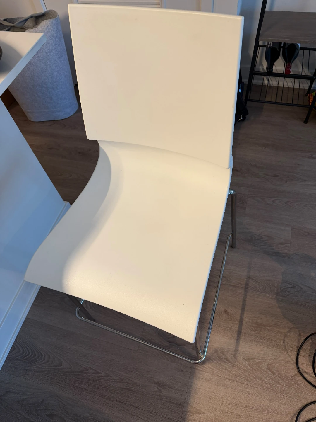 White Counter Height Bar Stool (x3) - photo 4