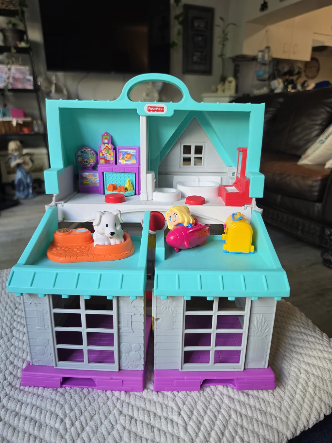 Fisher-Price Little People Play House - photo 3