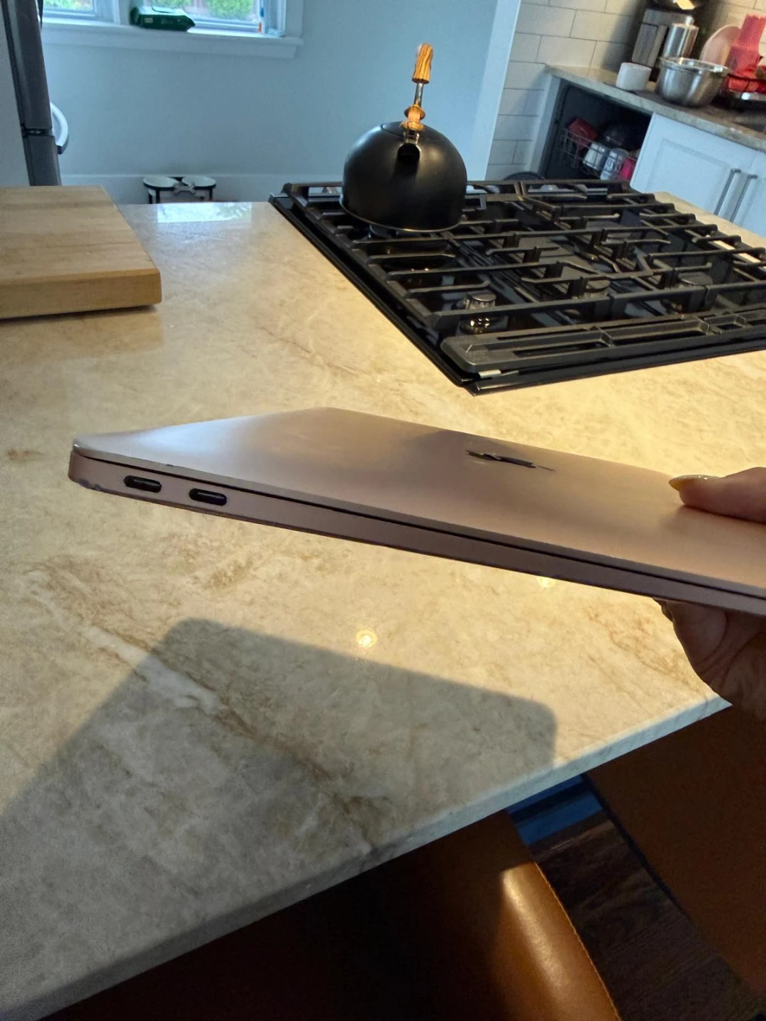 Apple MacBook Air 13-inch (2019) - Gold - photo 4