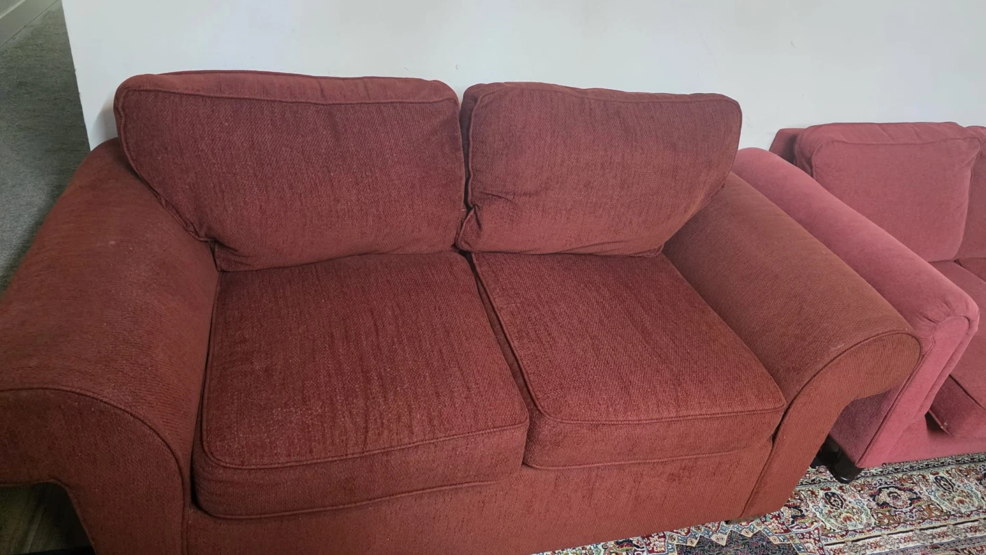 Red Fabric Sofa - photo 3