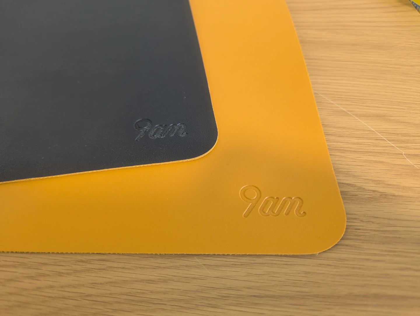 9am Large Leather Double-Sided Desk Mats