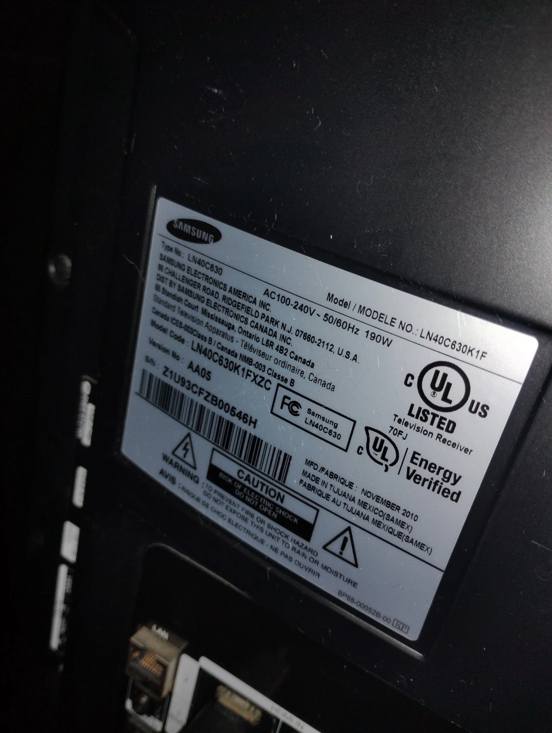 Samsung 40" tv with roku - photo 2