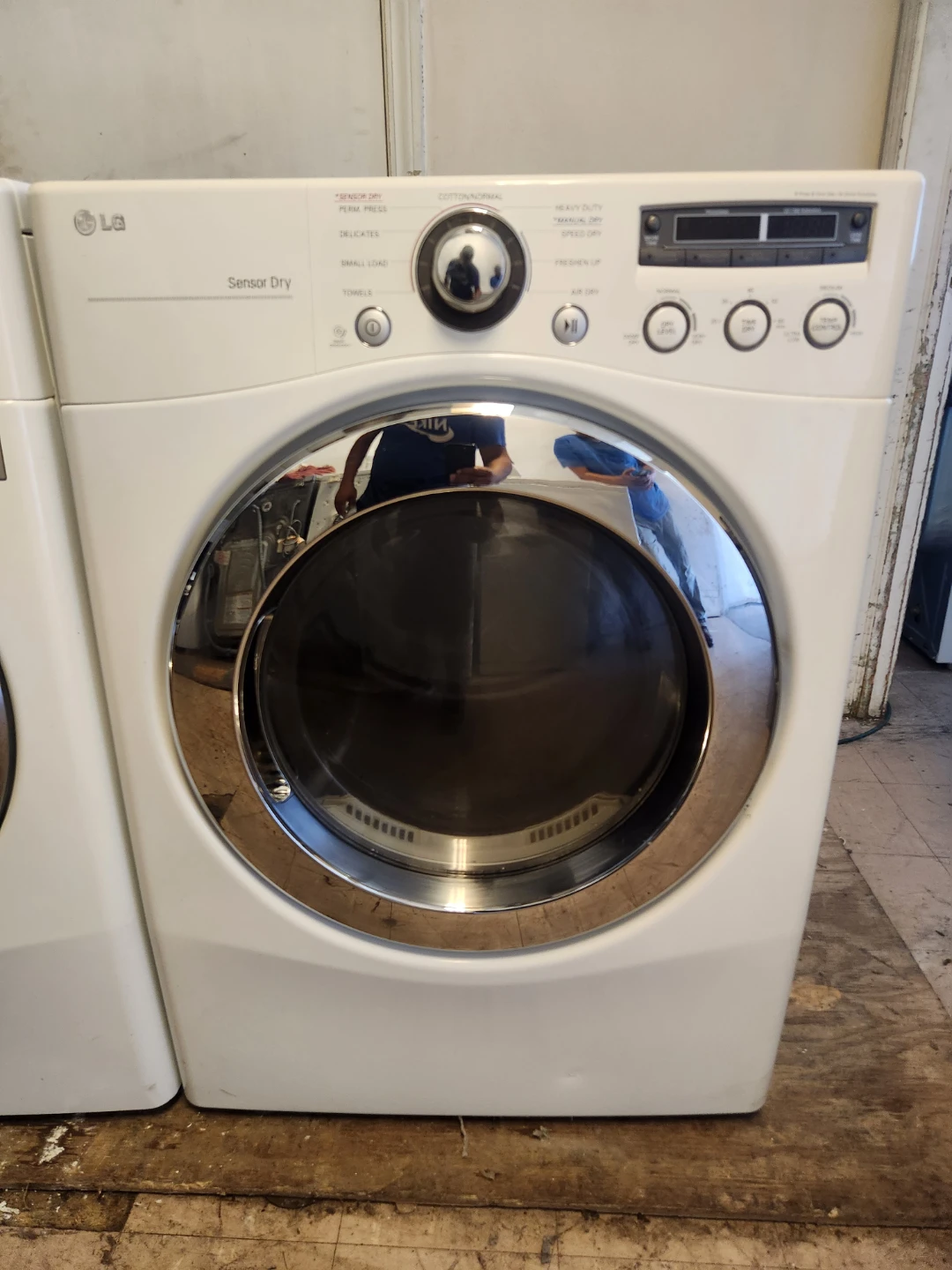 LG Front Load Washer and Dryer Set - photo 4