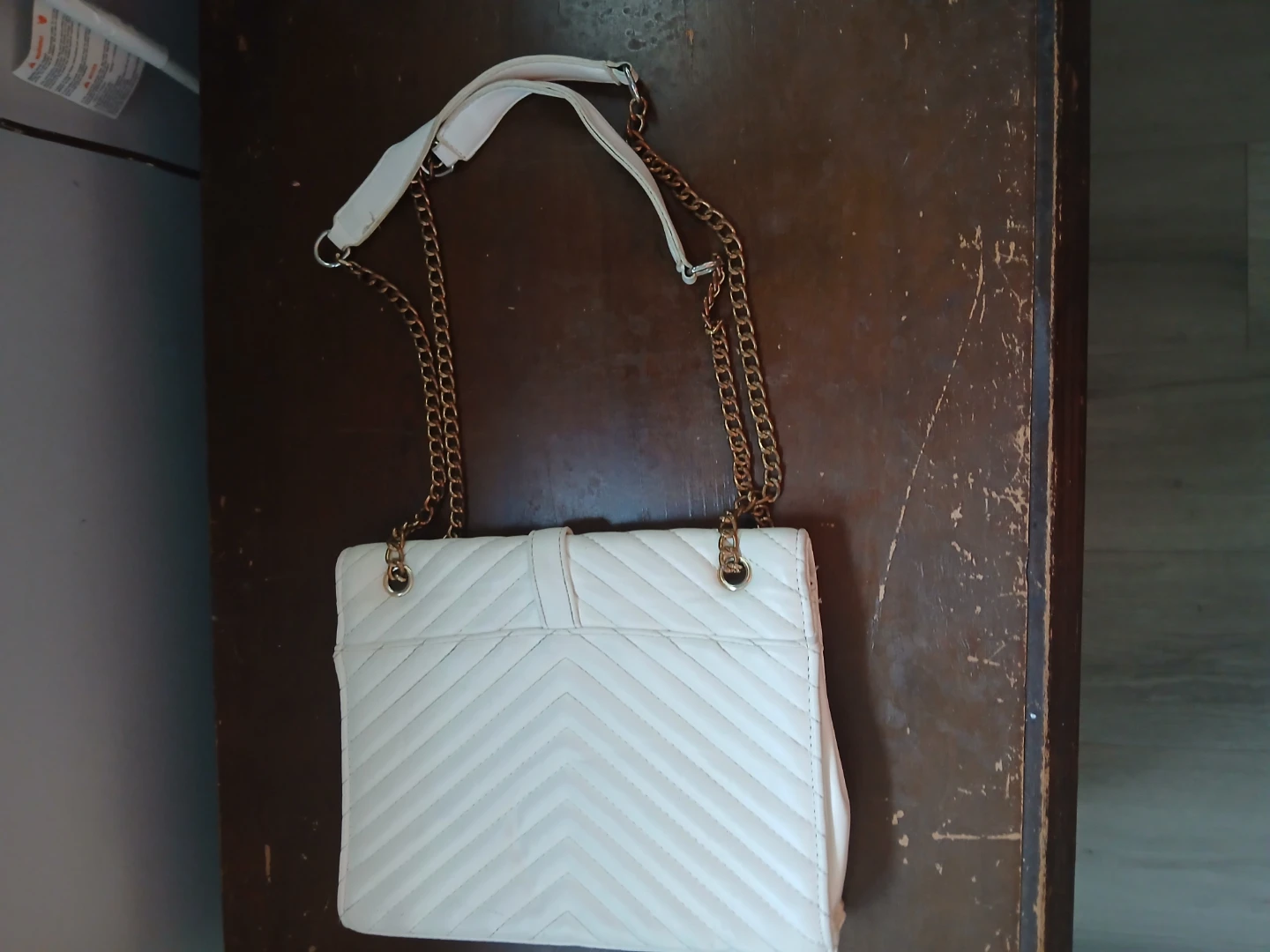 White Quilted Chain Shoulder Bag - photo 2