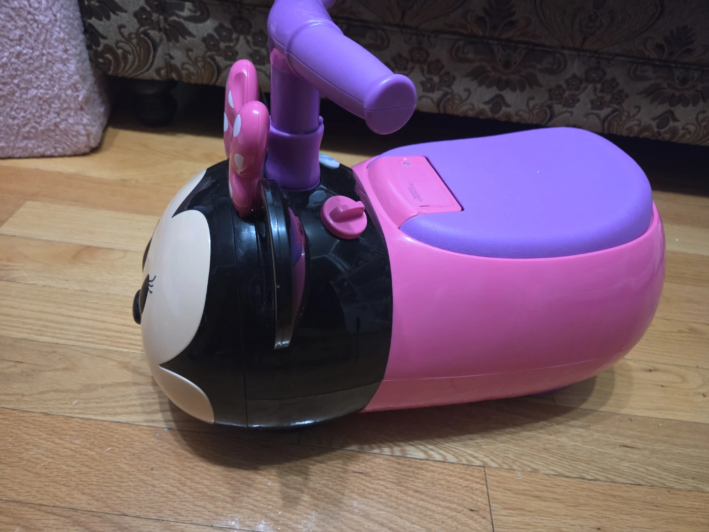 Minnie Mouse Ride-On Toy - photo 2