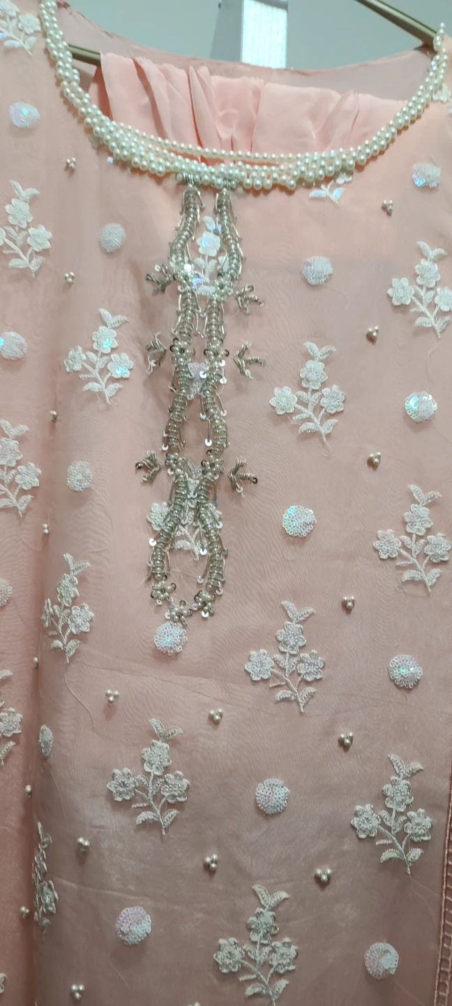 Peach embroidered kurti with pearl and sequin details - photo 2