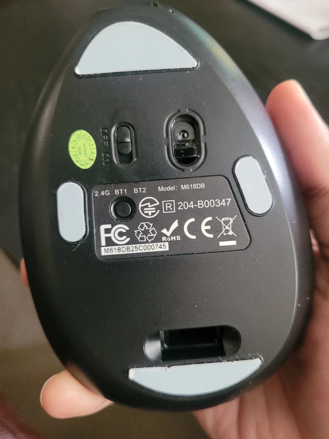 DELUX M618DB Wireless Ergonomic Vertical Mouse - photo 2