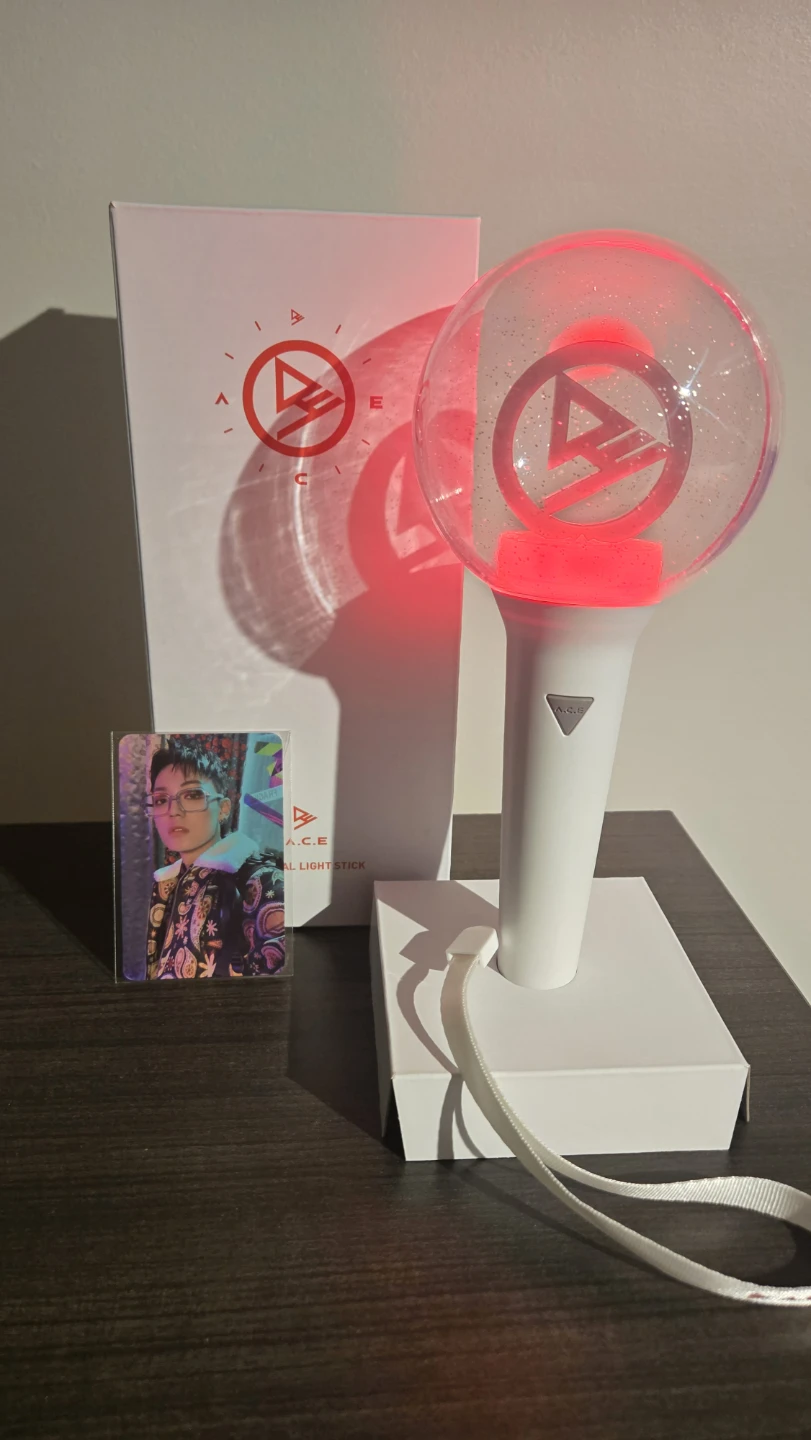 Ace lightstick