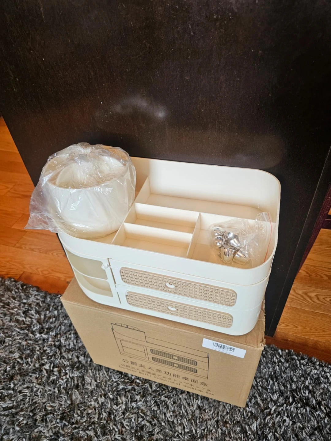 Large Capacity Makeup Organizer Box - photo 3