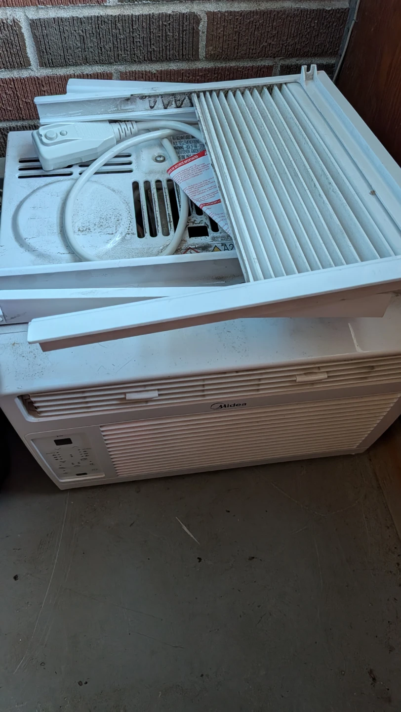 6000 BTU Air conditioner - used 2 seasons - photo 2