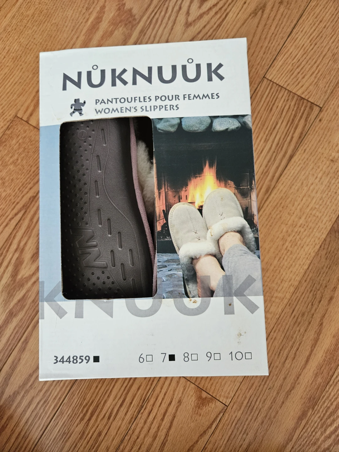 Nuknuuk Women's Sheepskin Lined Leather Slippers Size 7