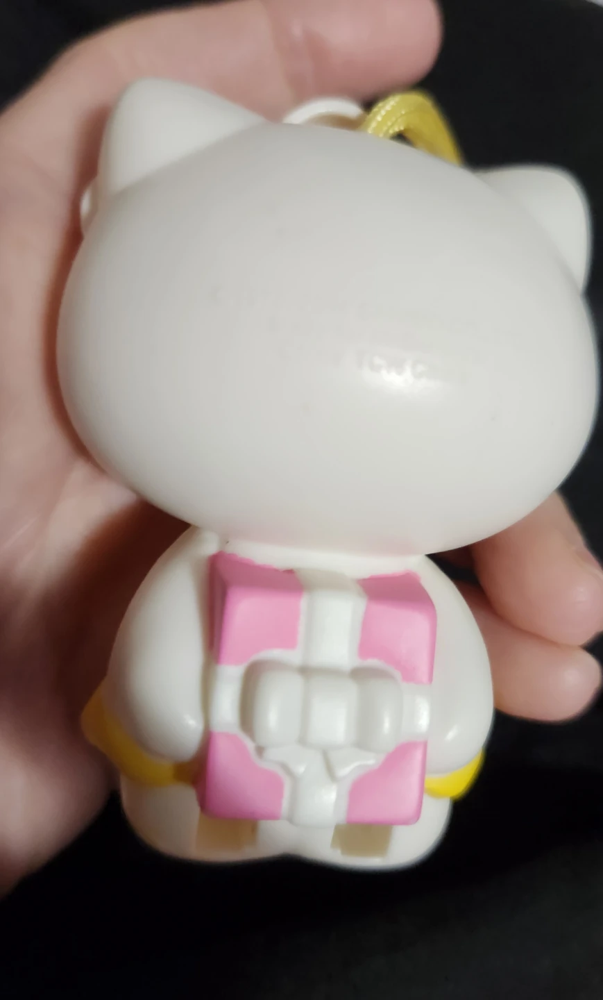 $5 McDonald's sanrio 2014 - photo 2
