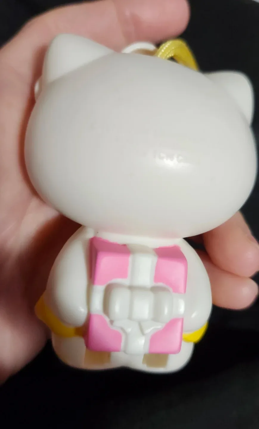$5 McDonald's sanrio 2014 - photo 2