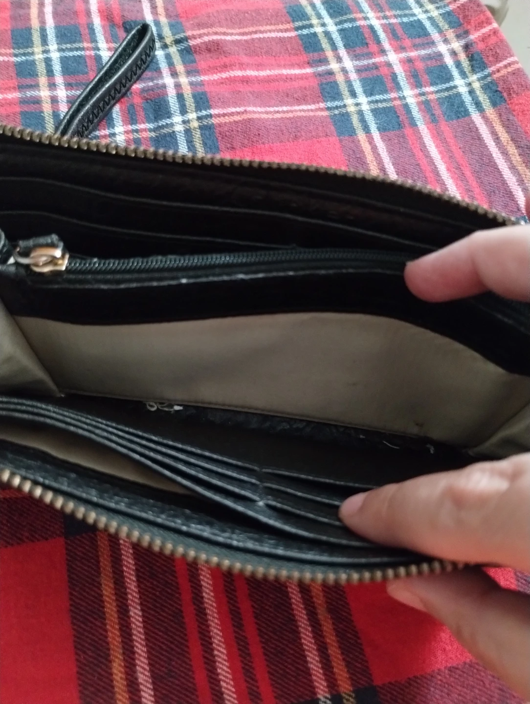 Calvin Klein wristlet - photo 5