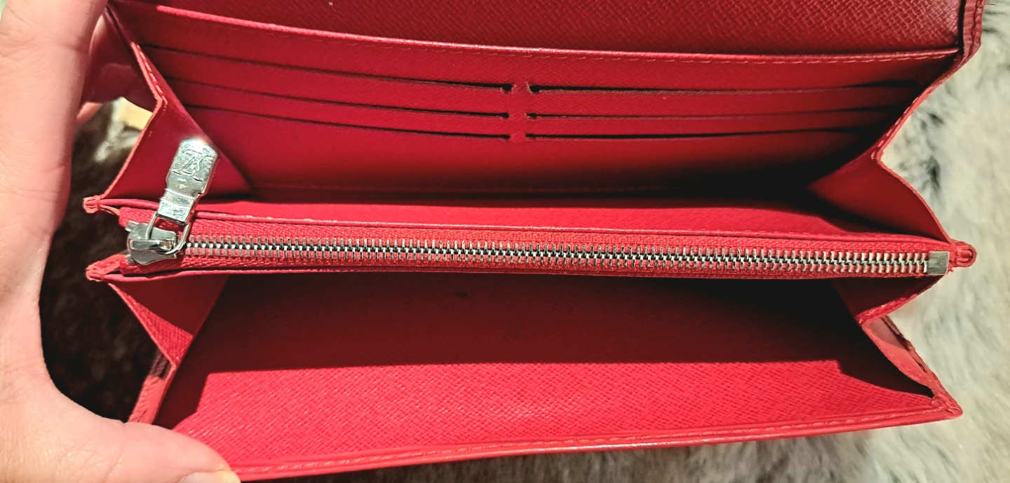 Louis Vuitton Epi Leather Zippy Wallet - photo 3