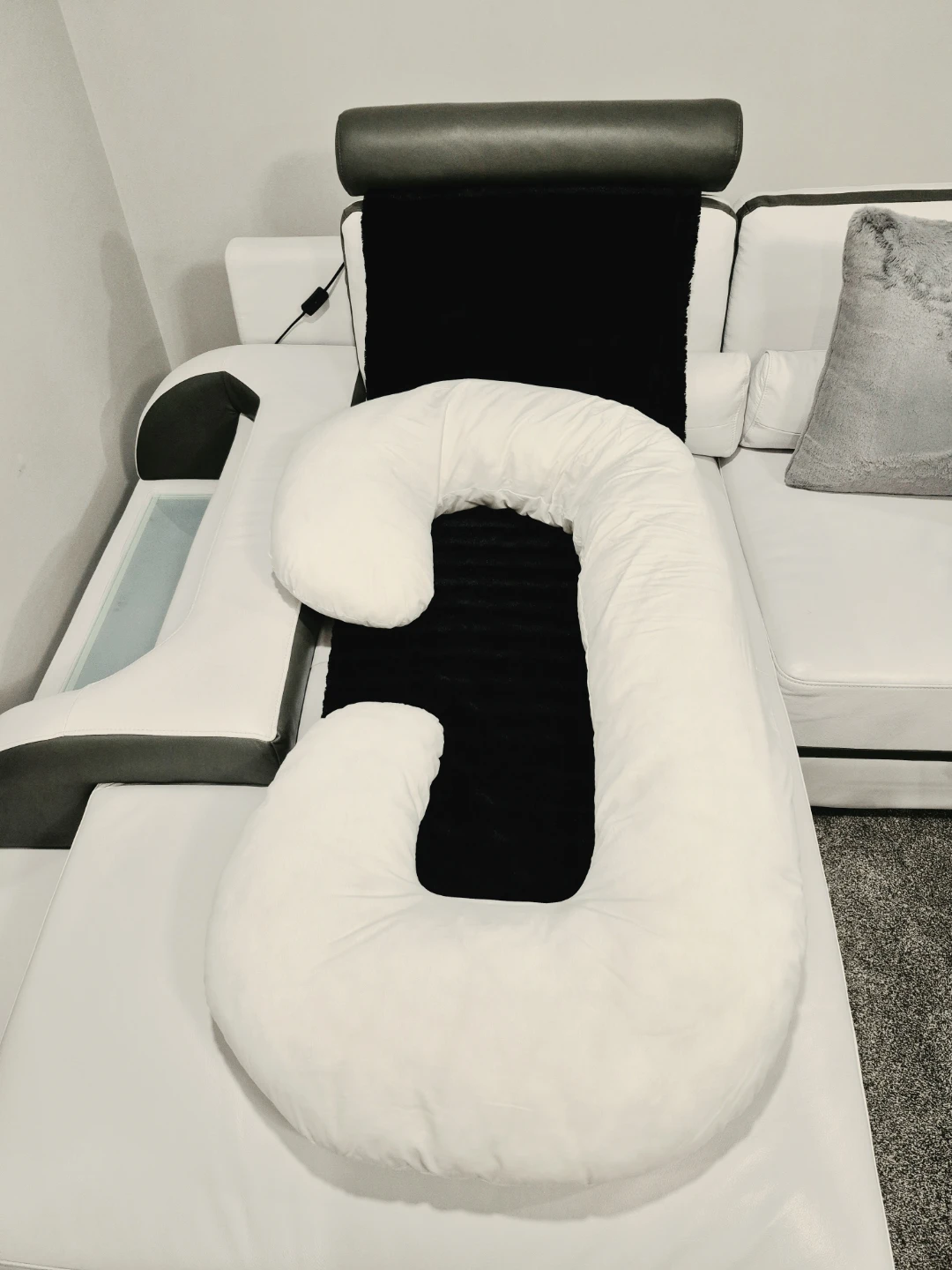 Leachco Snoogle Original Pregnancy Pillow - photo 3