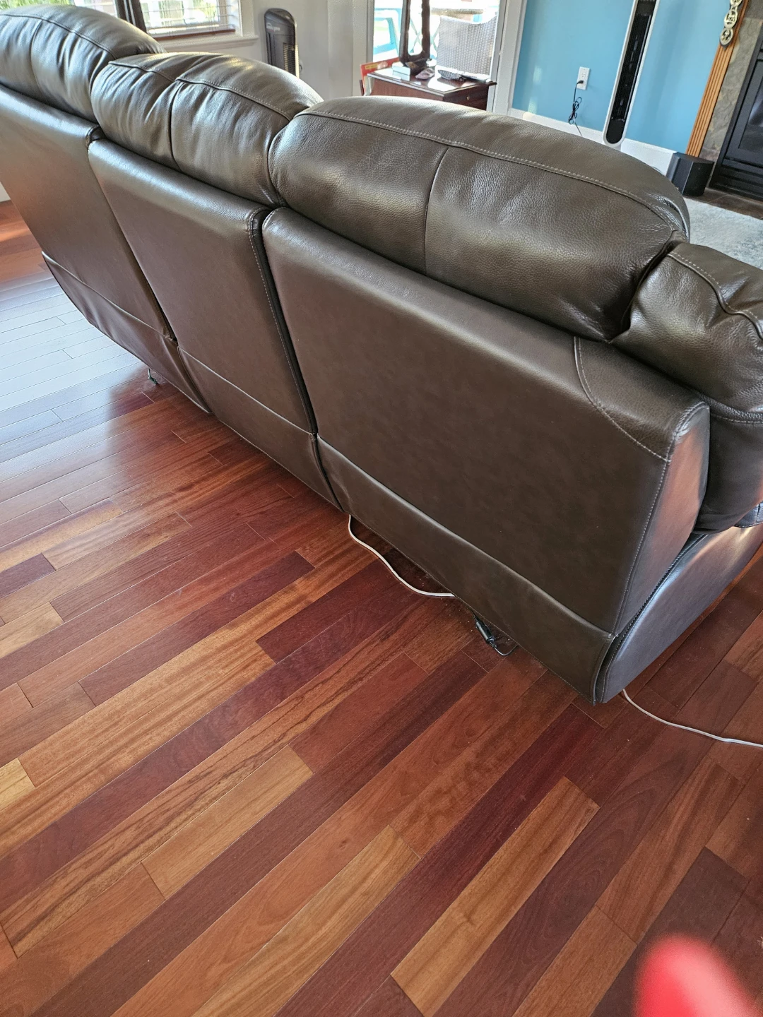Charcoal leather reclining sofa - photo 4