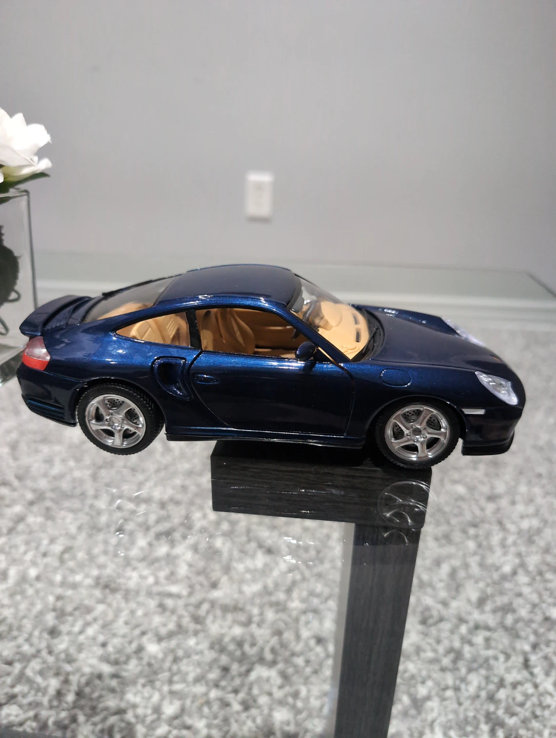 Blue Diecast Porsche Model Car - photo 2