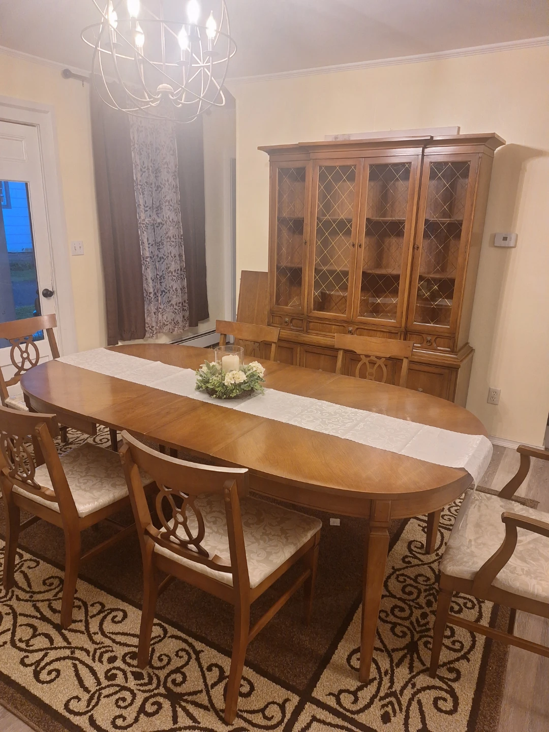 Ethan Allen Classic Manor Maple China den Dining Table Set