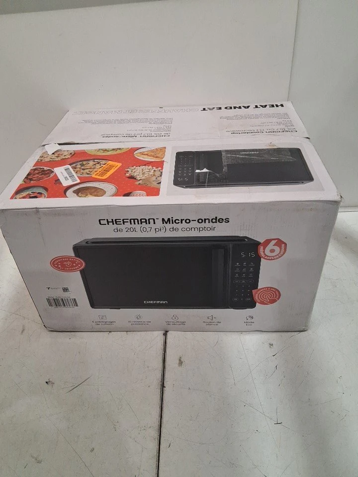 Chefman RJ55-7-V2-CA Countertop Microwave- New