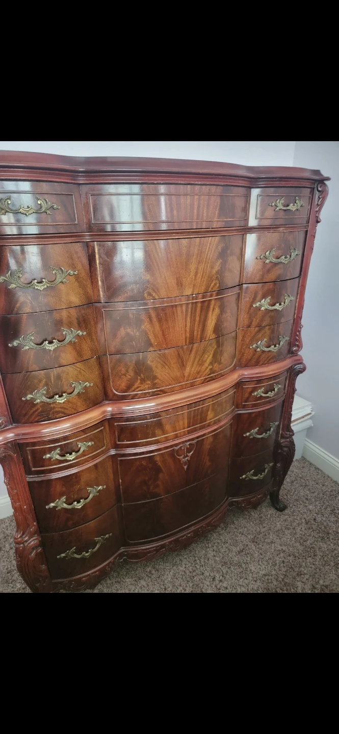 Antique Flame Mahogany bedroom set - photo 2