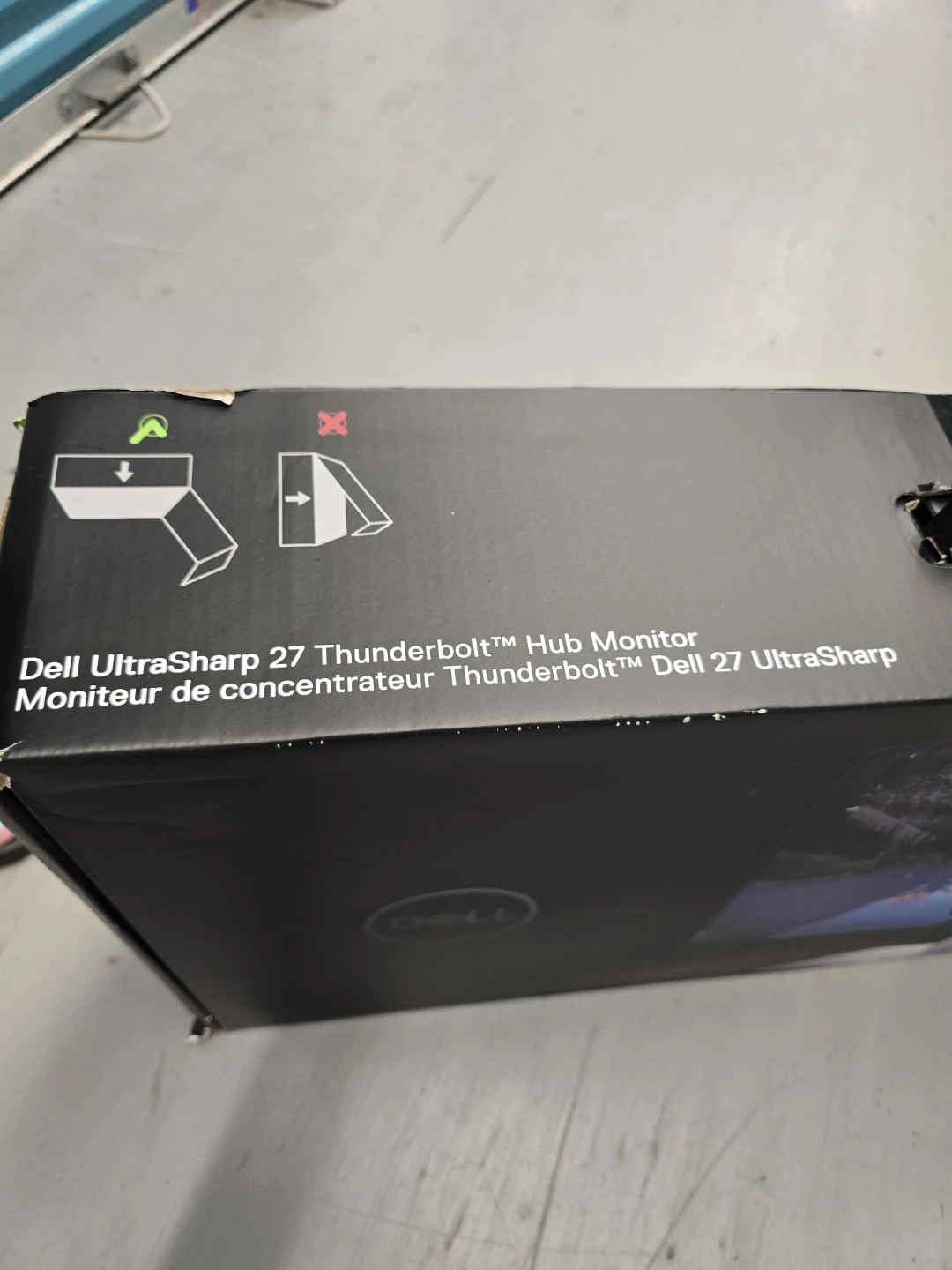 BNIB Dell UltraSharp 27 Thunderbolt Hub Monitor U2724DE - photo 2