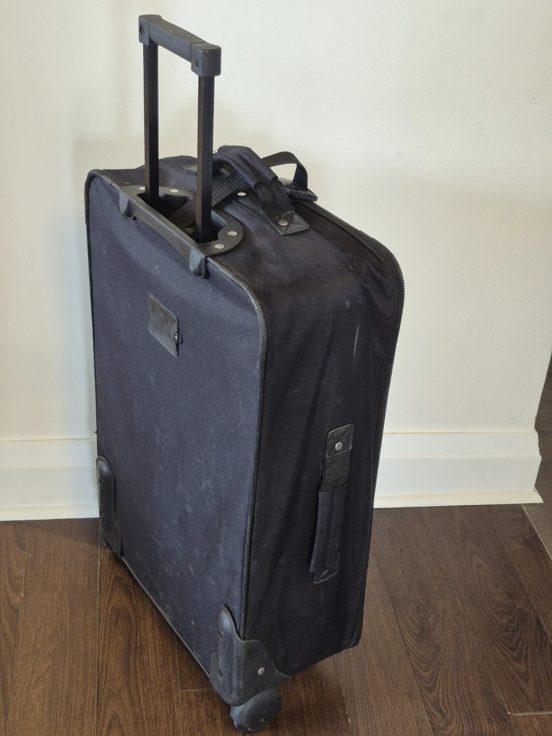 Check In Luggage/Suitcase - photo 2