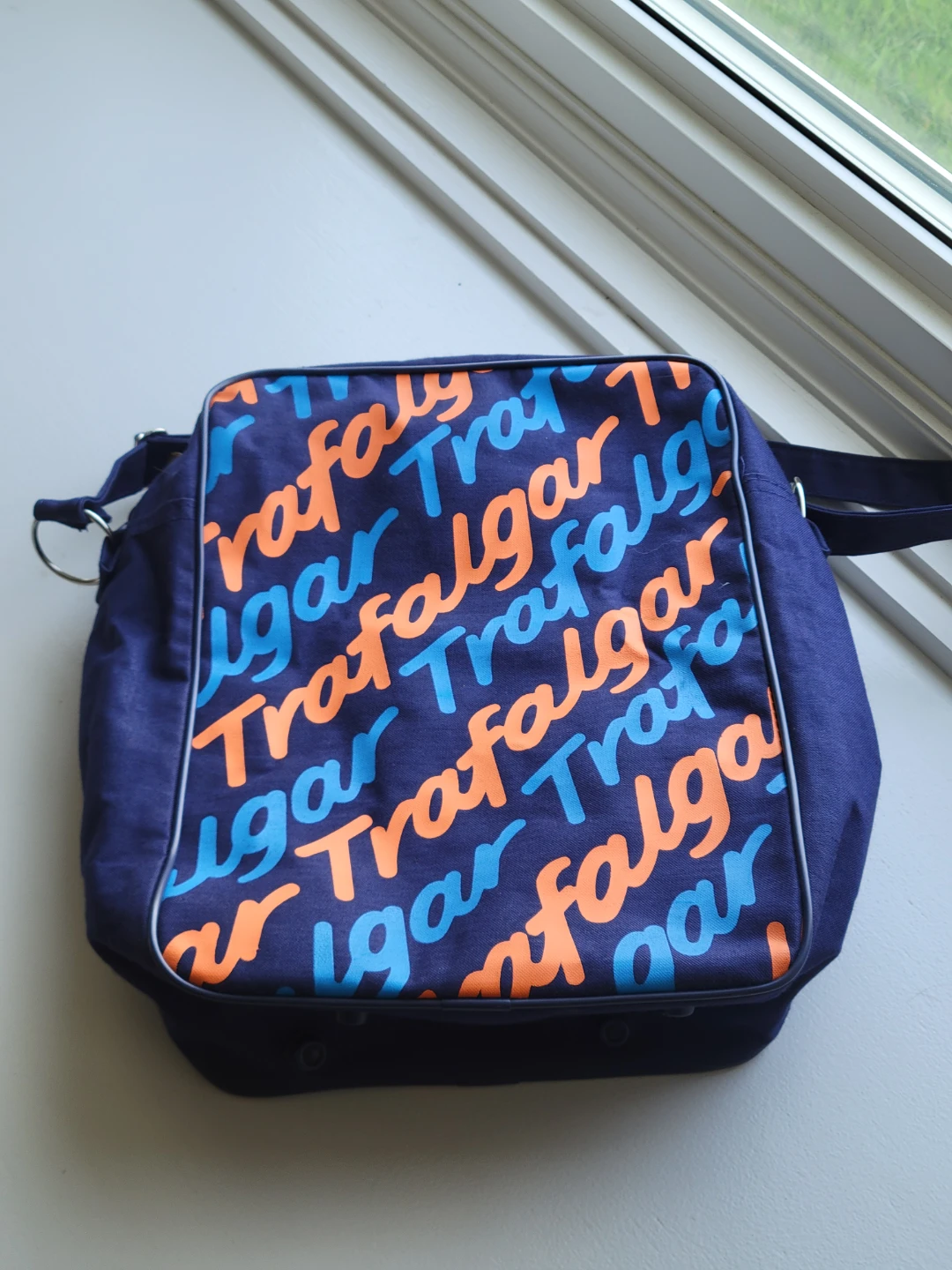 Vintage 1980s Europe & Britain Messenger Bag - photo 4