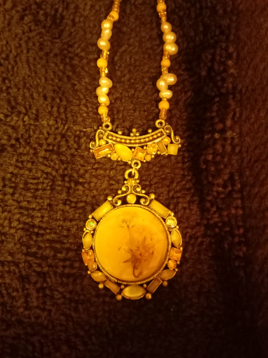 Yellow Beaded Pendant Necklace with Dandelion