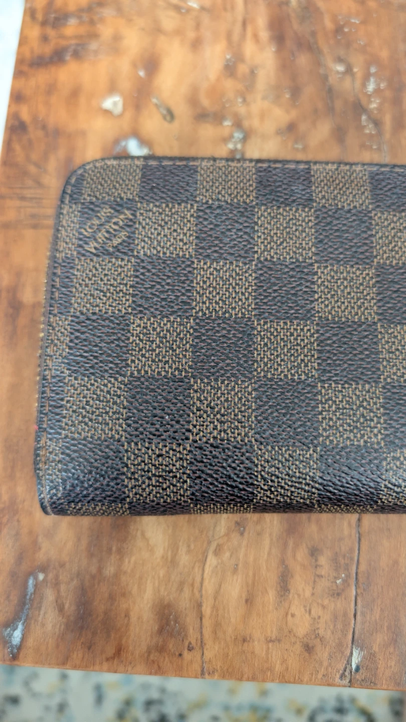 Louis Vuitton Damier Azur Zippy Wallet - photo 3