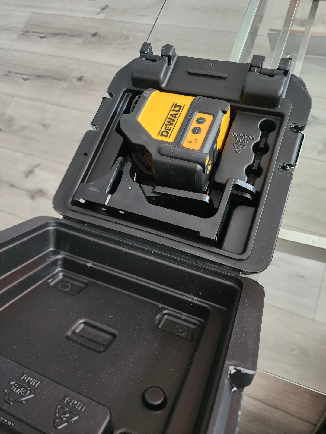 DeWalt Laser Level with Case