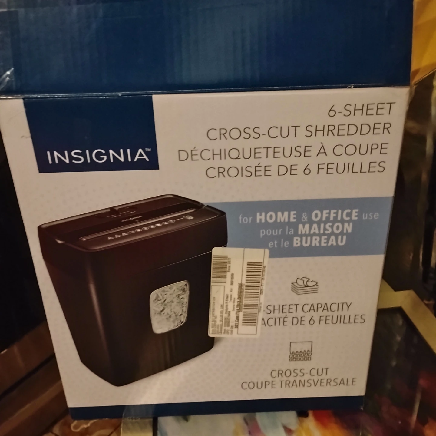 Insignia 6-Sheet Cross-Cut Shredder
