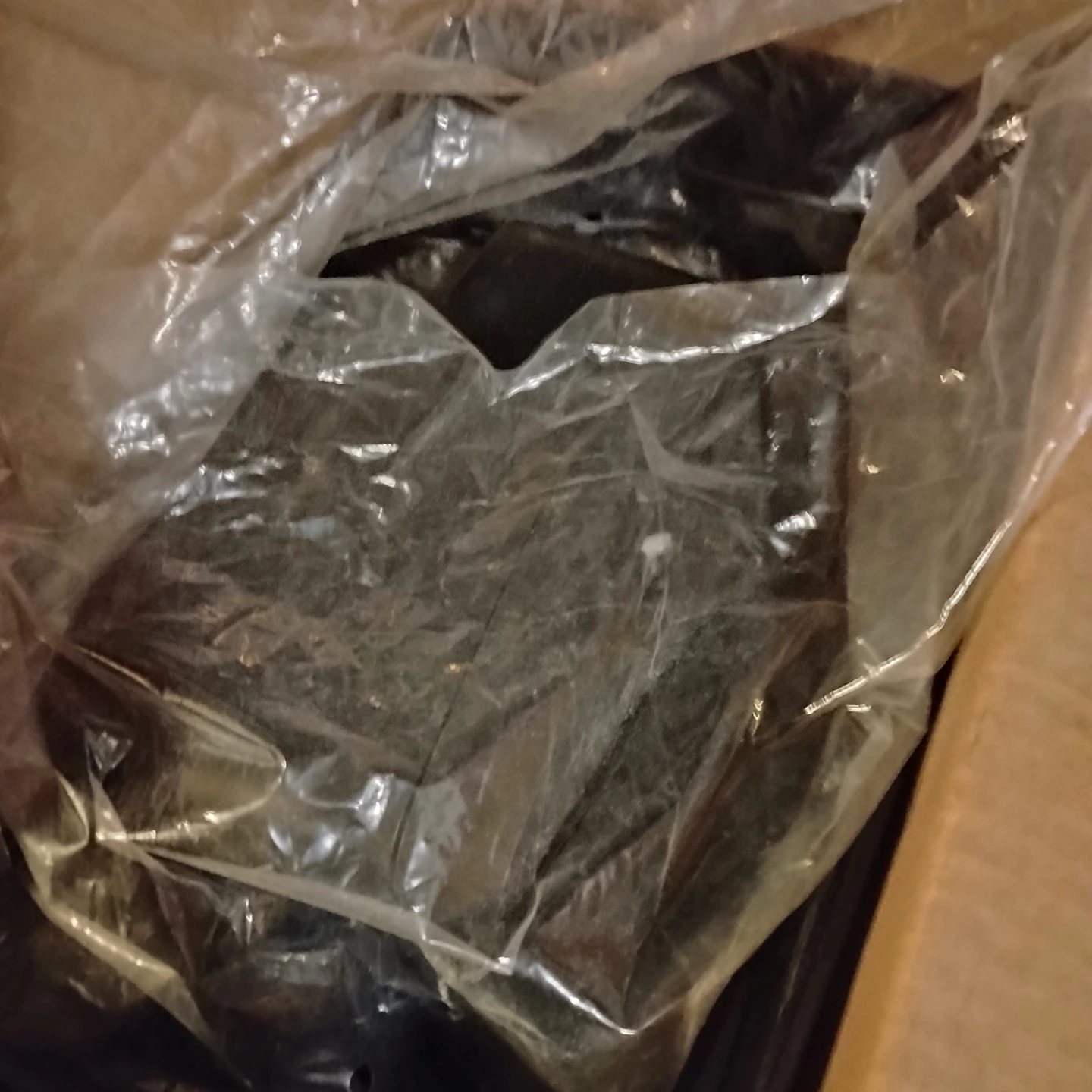 Insignia 6-Sheet Cross-Cut Shredder - photo 2