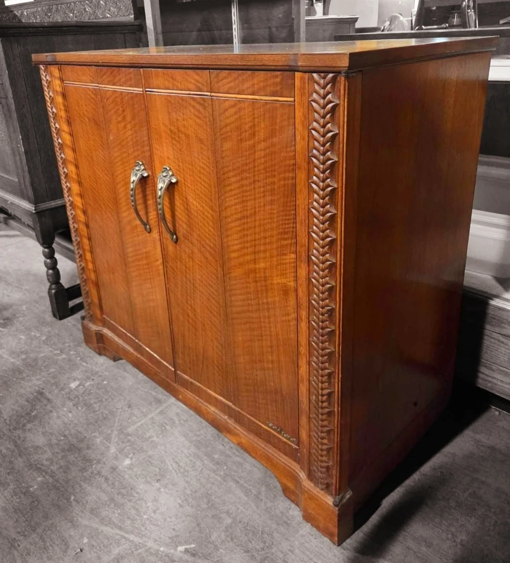 Antique Bi-Fold Solid Walnut Vinyl Record Cabinet - photo 3