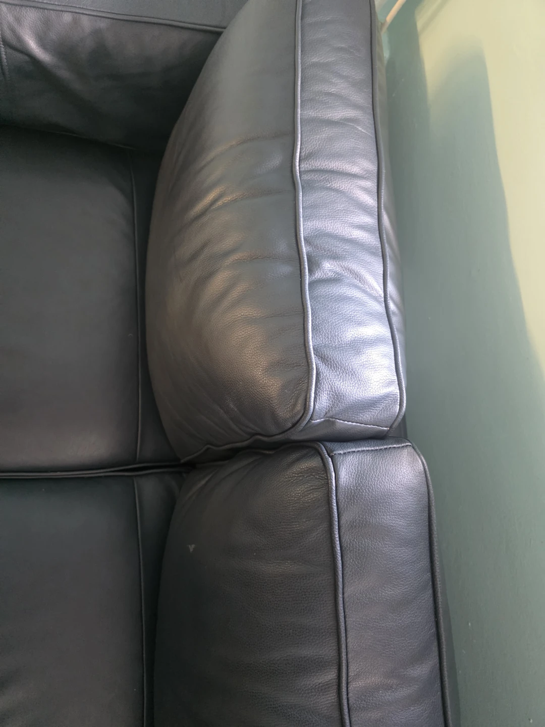 Black Leather Couch - photo 2