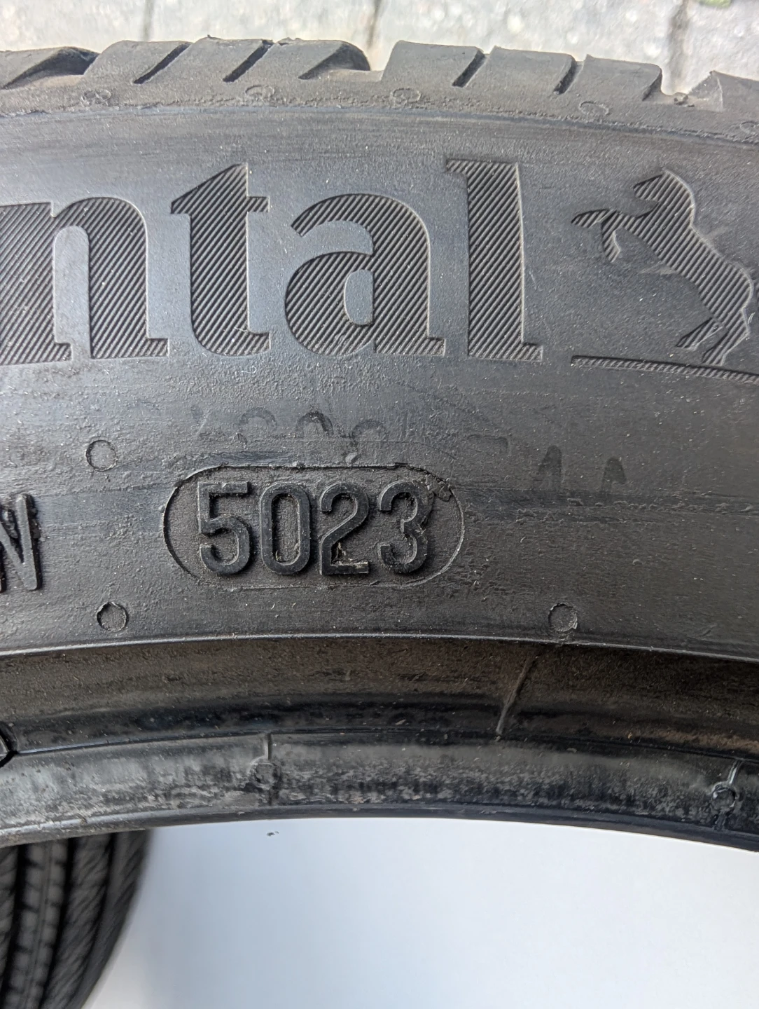 2x Continental 235-40-19 Tesla Tires - photo 5