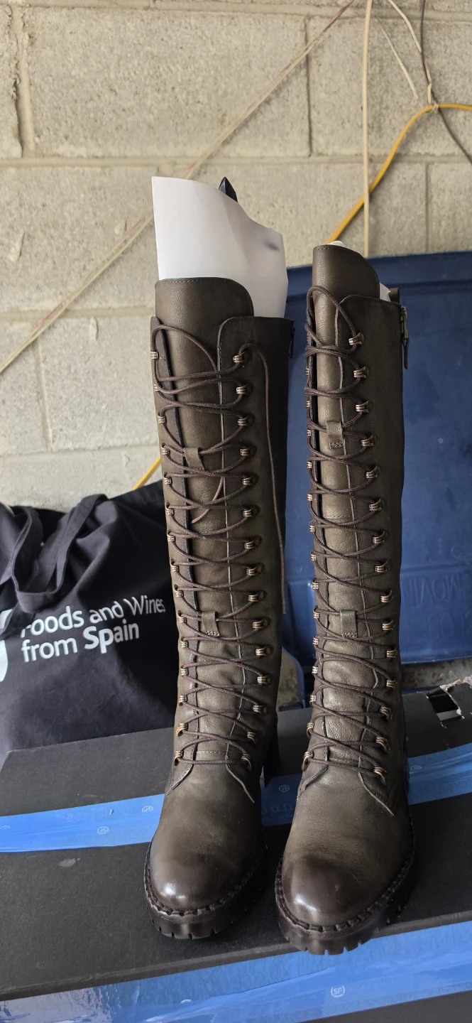Women's Knee-High Lace-Up Boots - photo 3