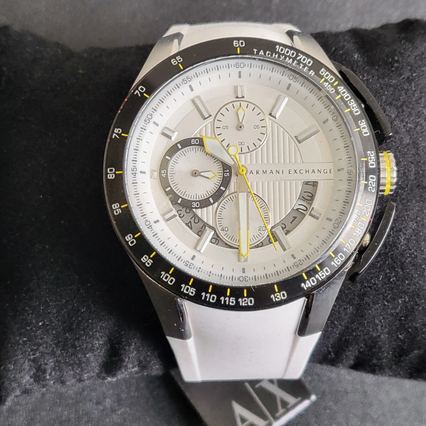 ⌚ Armani Exchange A|X Men’s Chronograph Watch – BRAND NEW