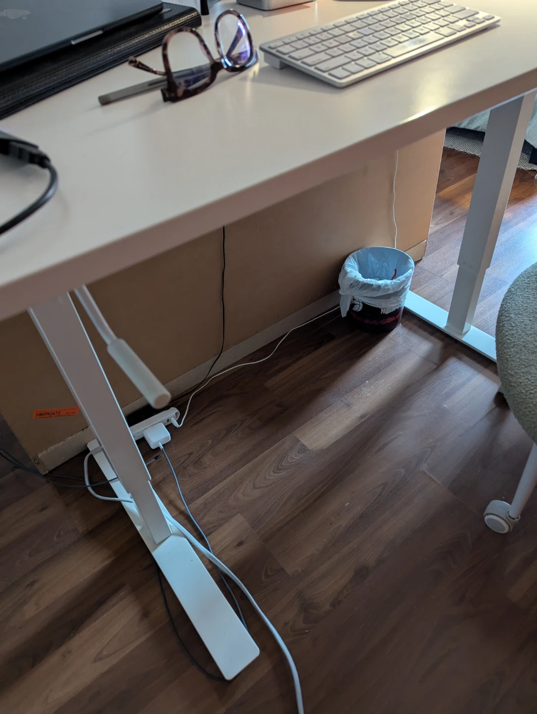 IKEA Adjustable Standing Desk - photo 3