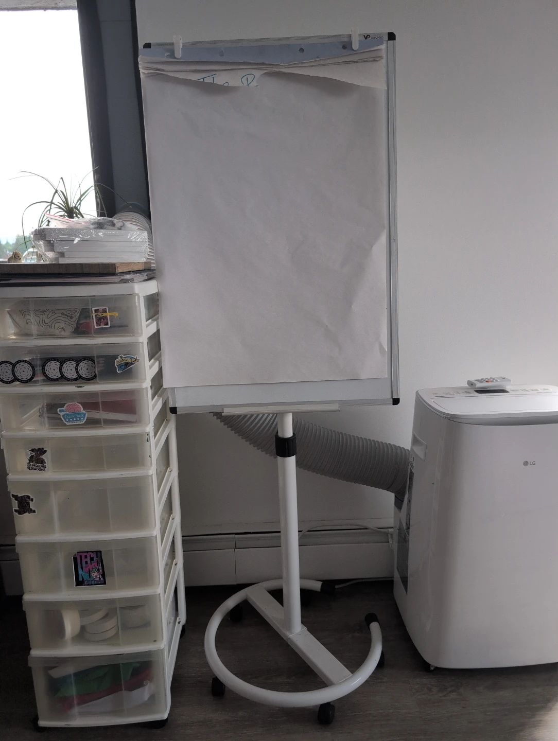 White Flip Chart Easel with Stand