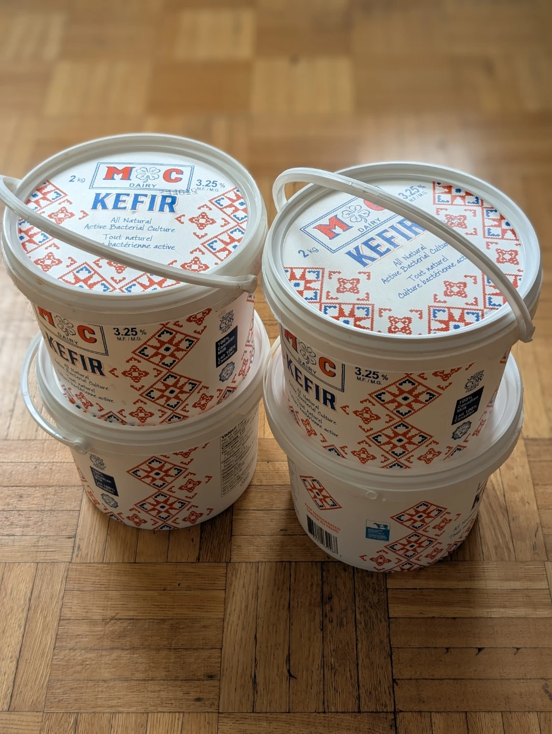 4 empty containers capacity 2kg
