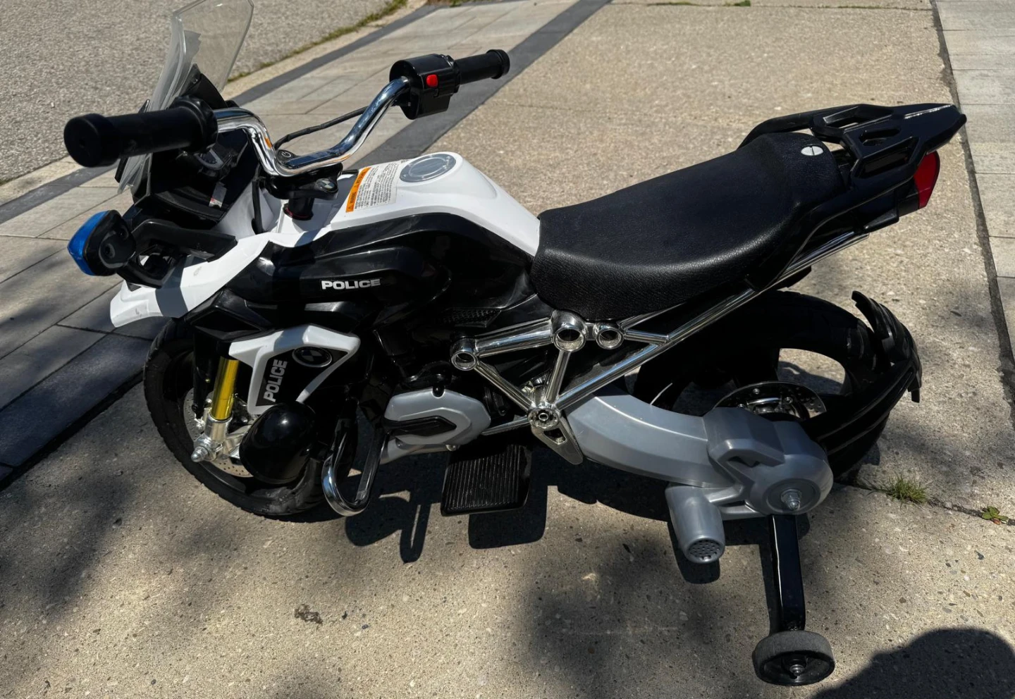 Kids BMW Police Electric Ride-On Motorcycle - photo 4