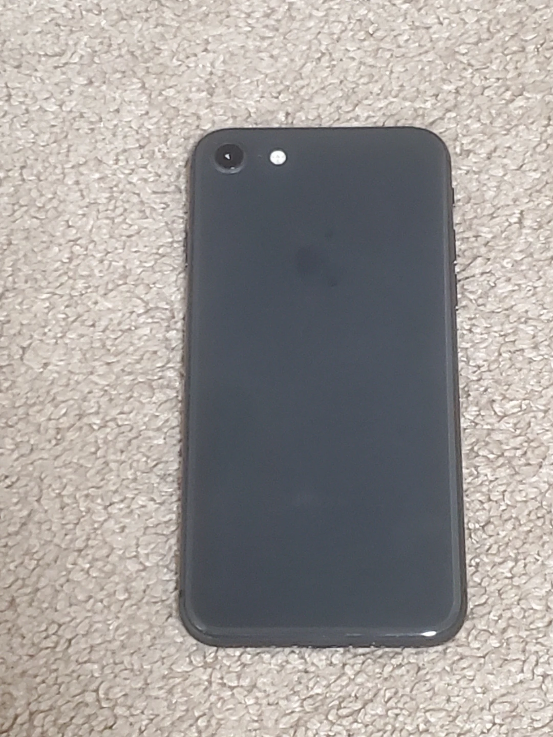 Apple iPhone 8 - photo 4