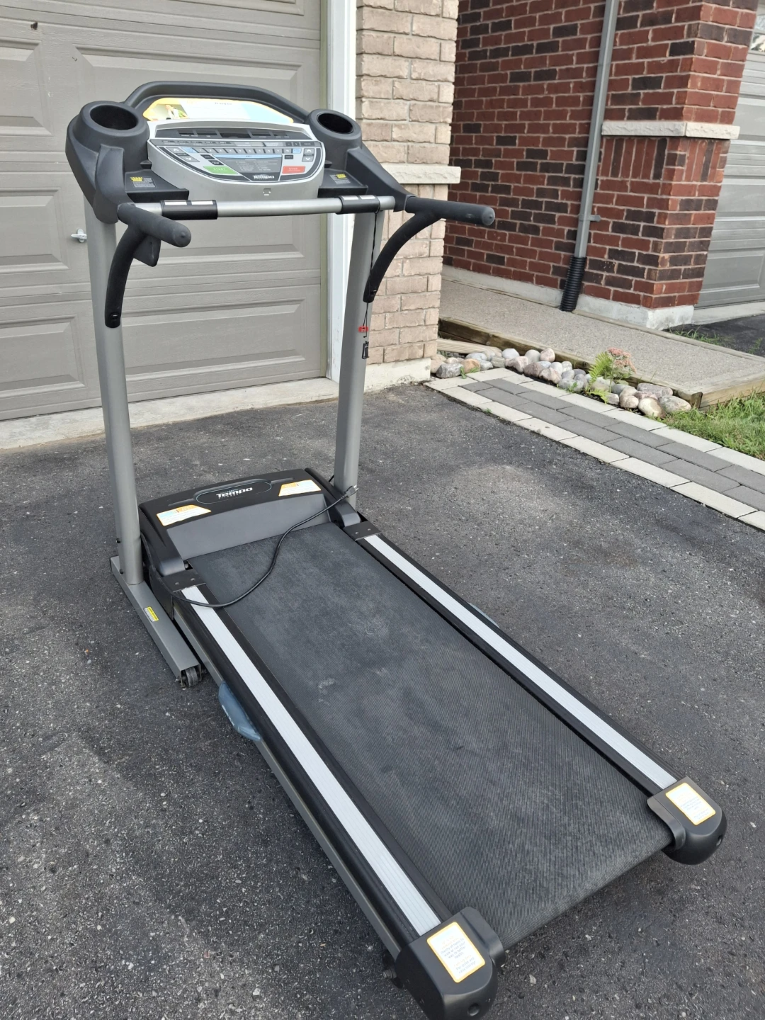 Tempo Fitness 621T Treadmill