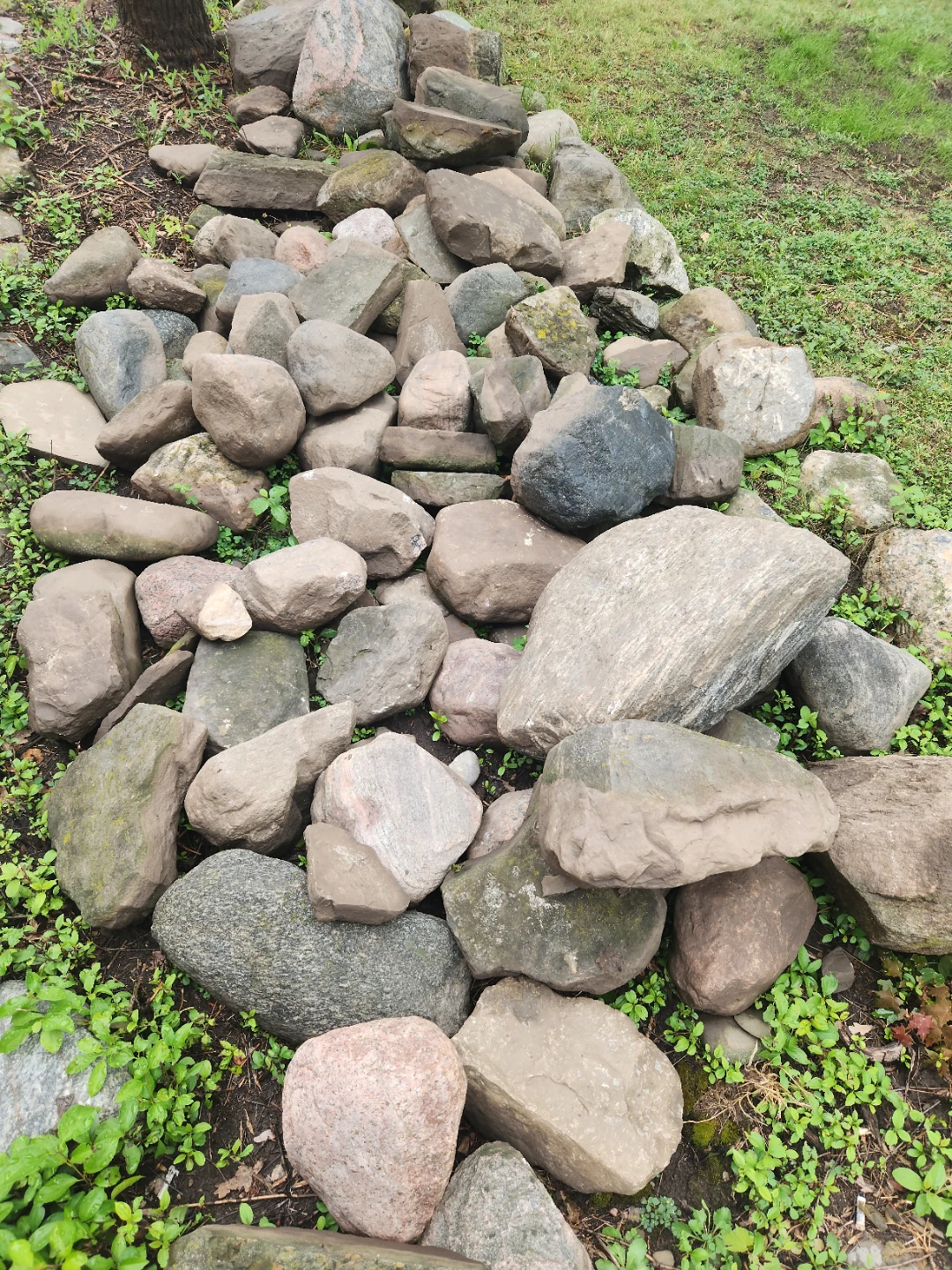 Assorted Natural Boulders - photo 2